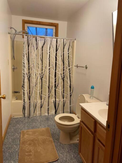 Holiday home Lakefront!!! 4br/3ba , Sauna, Private Dock, Boat.. Arrowhead Lake