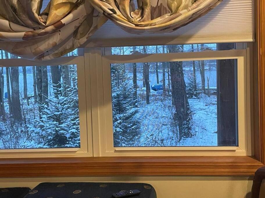Holiday home Lakefront!!! 4br/3ba , Sauna, Private Dock, Boat.. Arrowhead Lake